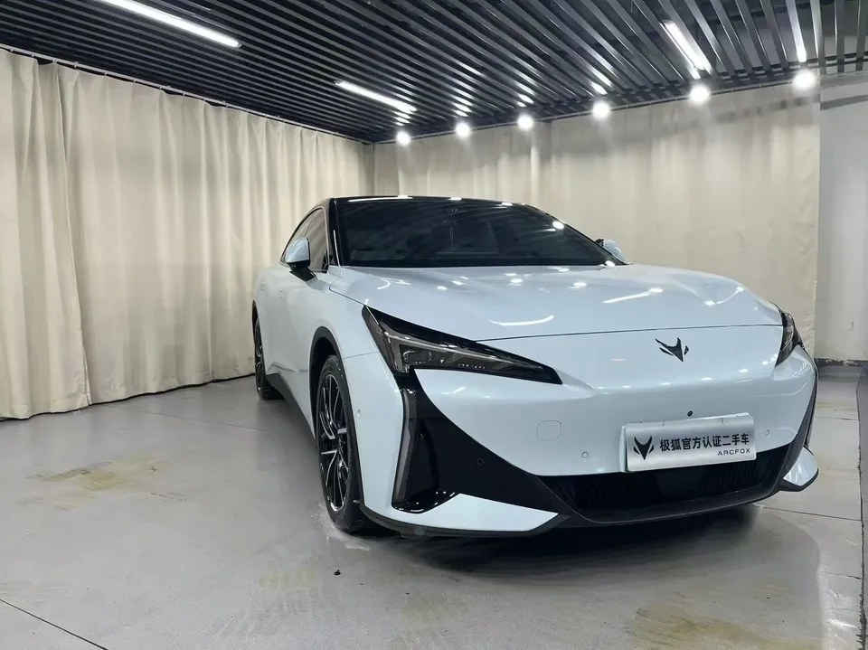 ARCFOX Extreme Fox JiFox Alpha S5 708MAX 200kW 2024 — миниатюра 3