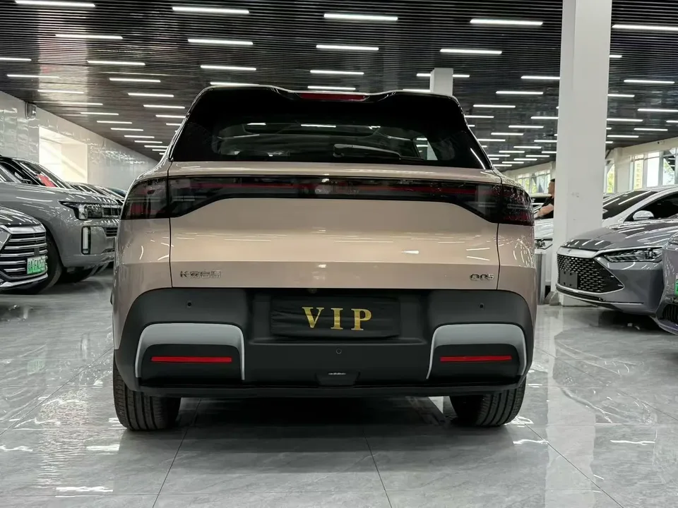 Changan Qiyuan Q05 Model 506 Max+ 2025 — миниатюра 2