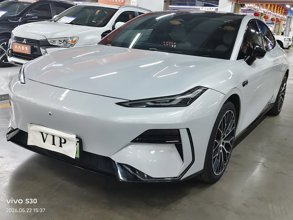 Geely Galaxy E8 Galaxy E8 620km Starship Performance Edition 2024 — photo 1, buy with delivery to Moscow