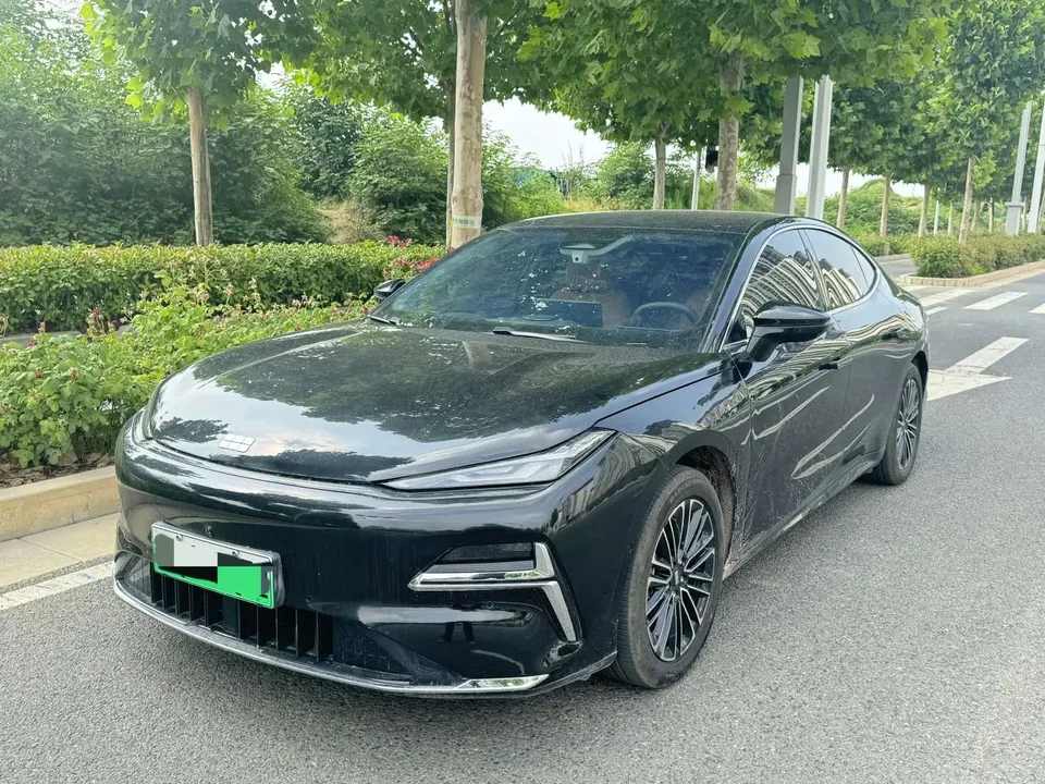 Geely Galaxy Star 8 PHEV 2025