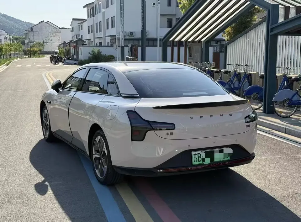 XPeng Xiaopeng MONA M03 620 Ultra-long-range version 2025 — миниатюра 4