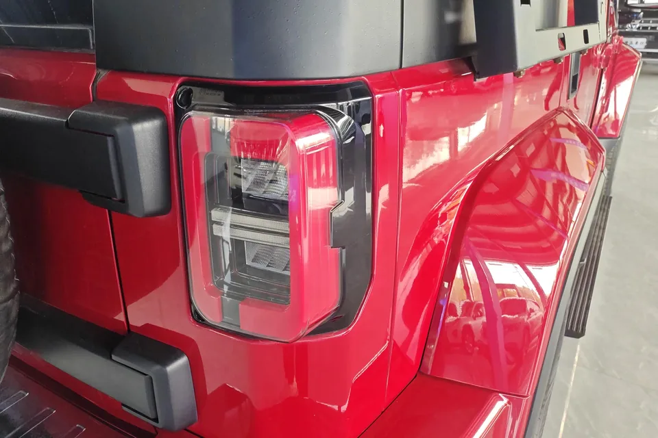 BAIC Beijing Off-road BJ40 2.0T Automatic 4WD Touring Tower Champion Edition 2022 — миниатюра 2