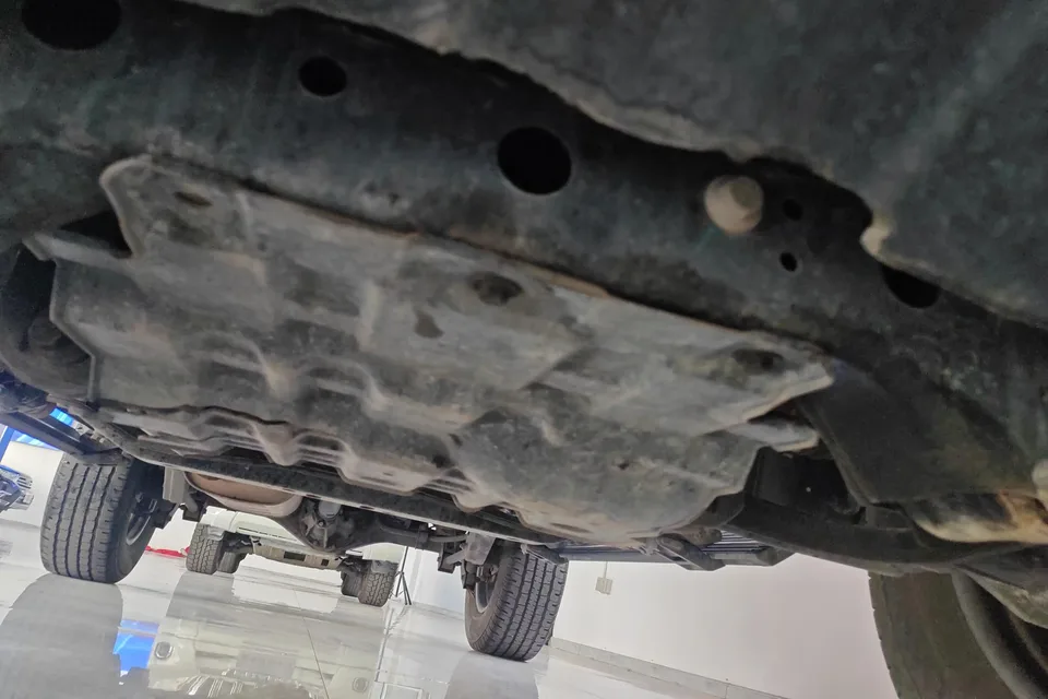 BAIC Beijing Off-road BJ40 2.0T Automatic 4WD Touring Tower Champion Edition 2022 — миниатюра 4