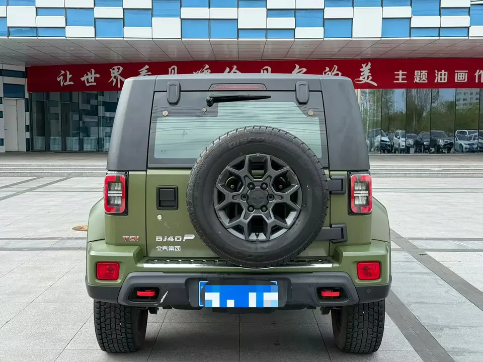 BAIC Beijing Off-road BJ40 2.0D Automatic 4WD Blade Hero Edition Knight Edition 2022 — миниатюра 2