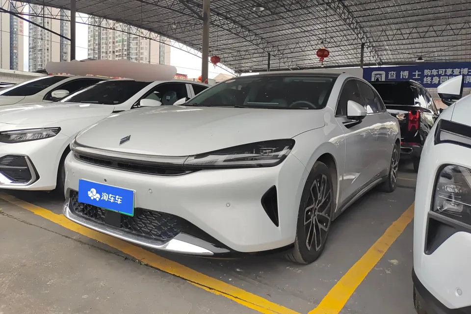 Baojun Enjoy PHEV 2025