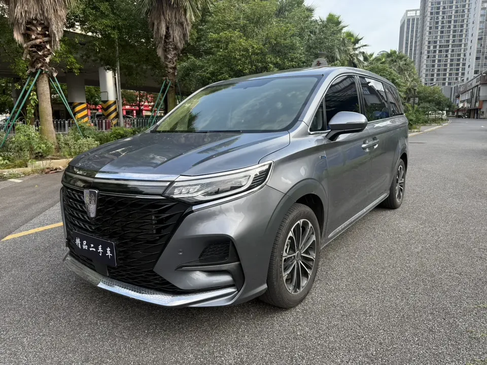 Roewe iMAX8 2022