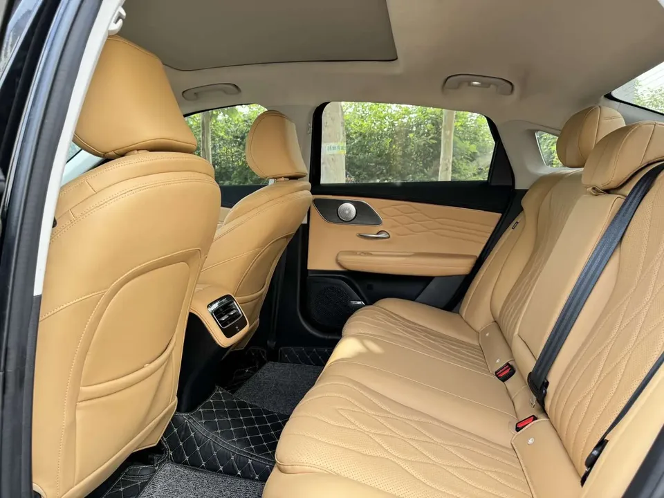Chery Arrizo 8 PRO 290TGDI DCT Luxury Edition 2026 — миниатюра 3