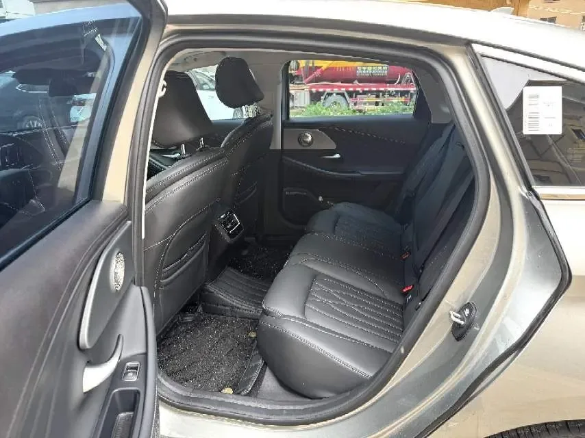 Chery Arrizo 8 1.6TGDI DCT Intelligent 2025 — миниатюра 3