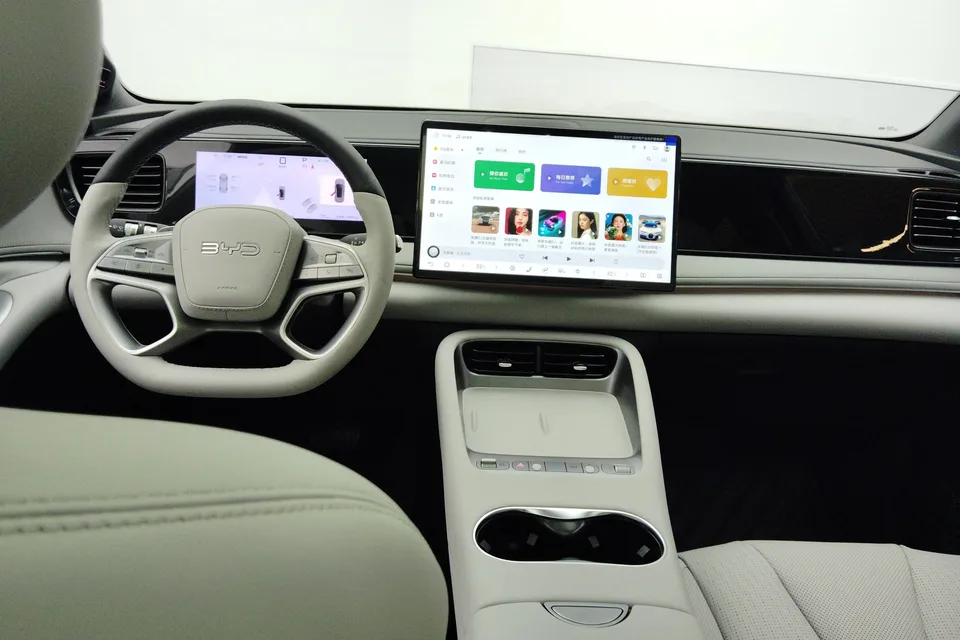 BYD Sea Lion 06EV 605 Pilot Pro Edition 2025 — миниатюра 3