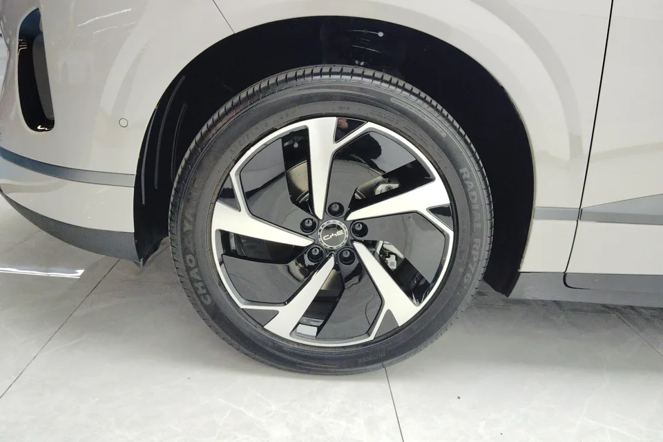BYD Sea Lion 06EV 605 Pilot Pro Edition 2025 — миниатюра 5