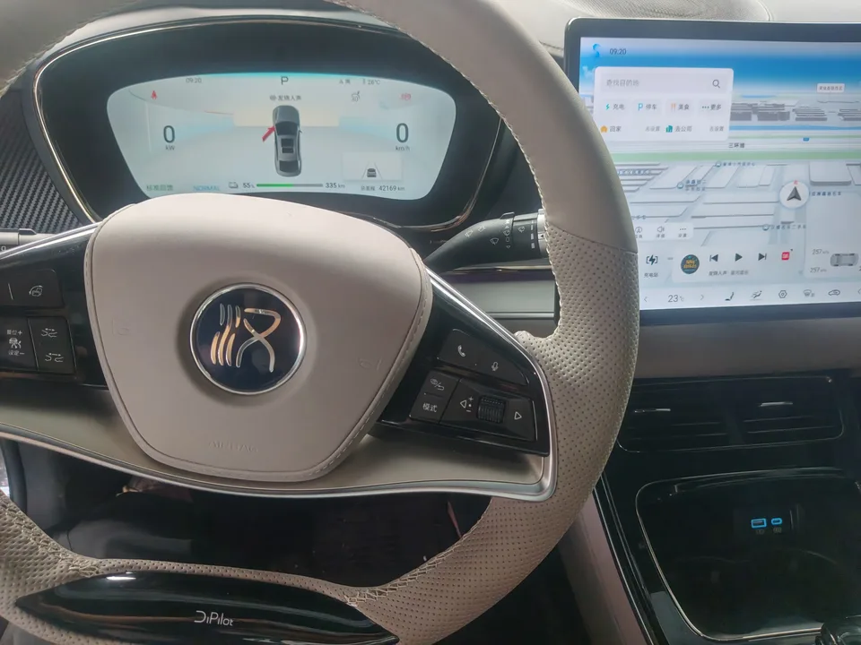 BYD Han EV Honor Edition 605KM Premium Model 2024 — миниатюра 2