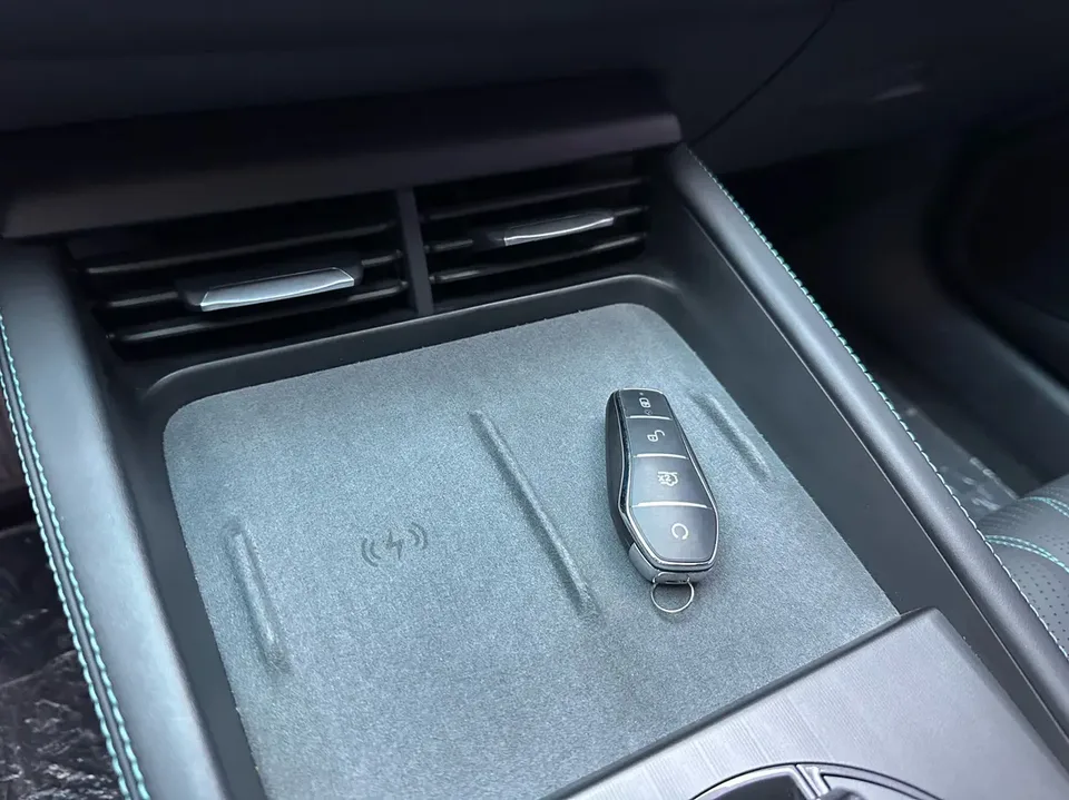 BYD Seal 06DM Intelligent Driving Edition DM-i 120KM Flagship Model 2025 — миниатюра 2