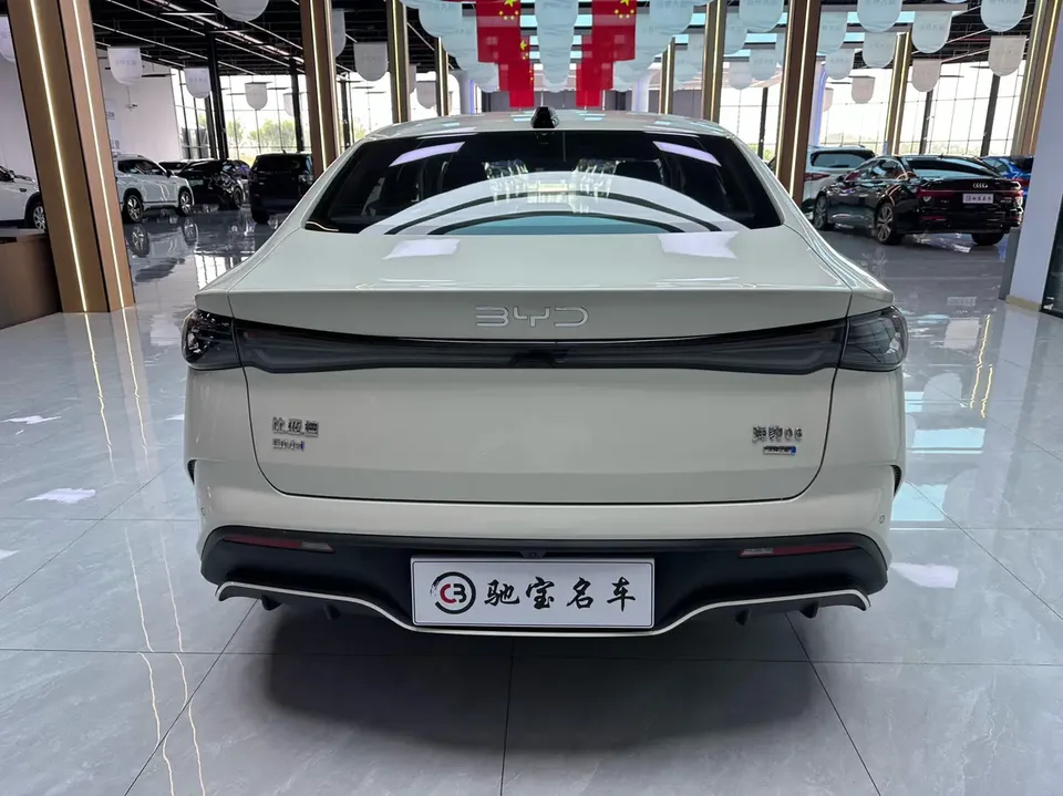 BYD Seal 06DM Intelligent Driving Edition DM-i 120KM Premium Edition 2025 — миниатюра 4