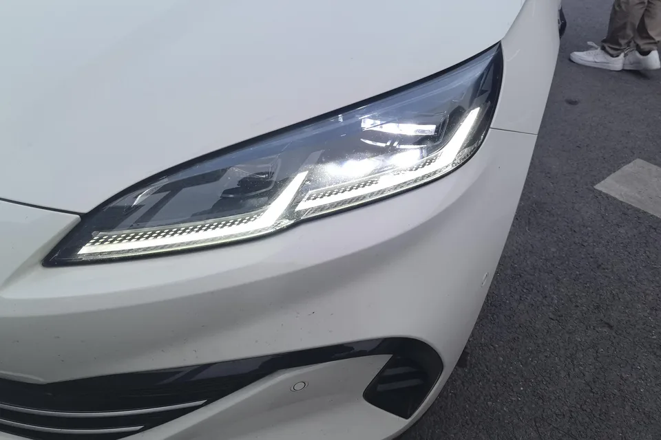 BYD Seal 06DM Intelligent Driving Edition DM-i 80KM Luxury Edition 2025 — миниатюра 4