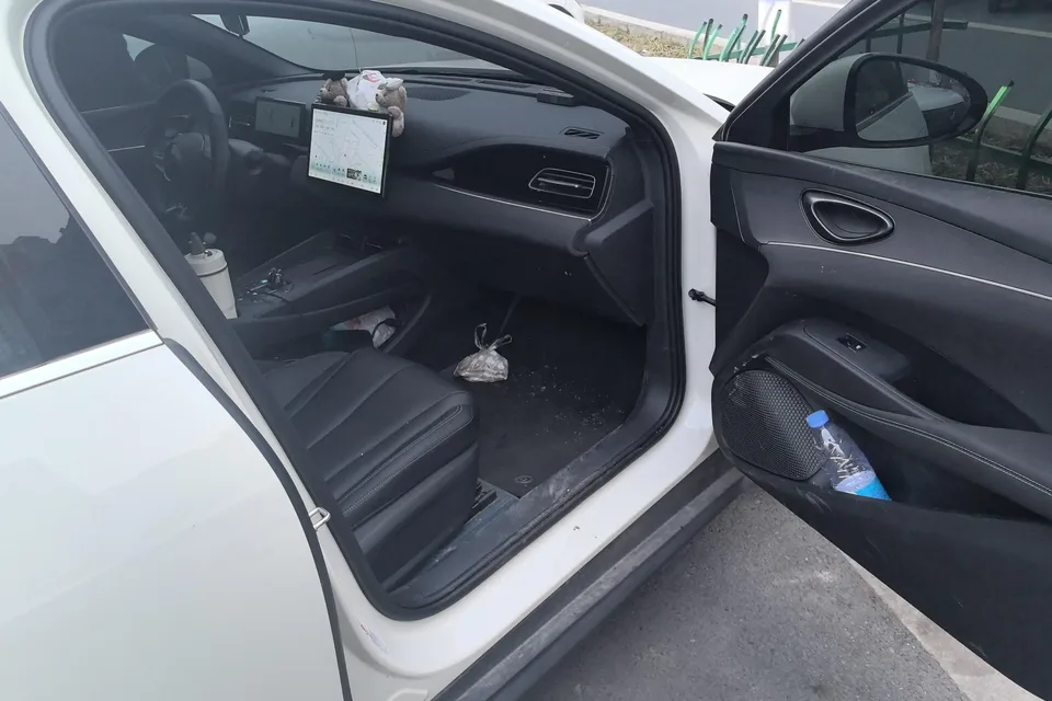 BYD Seal 06DM Intelligent Driving Edition DM-i 80KM Luxury Edition 2025 — миниатюра 5