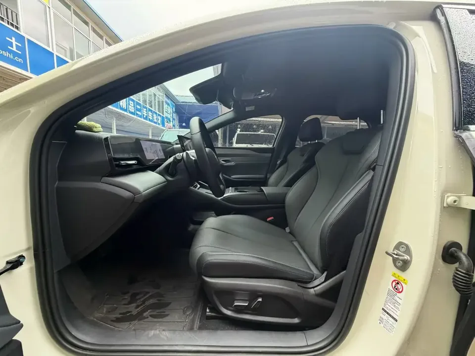 BYD Qin L EV 545km Surpassing Edition 2026 — миниатюра 5