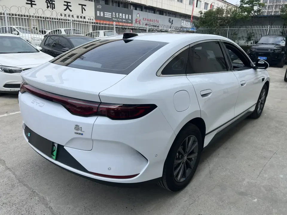 BYD Qin L EV 545km Surpassing Edition 2026 — миниатюра 2