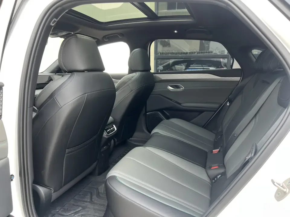 BYD Qin L EV 545km Surpassing Edition 2026 — миниатюра 4