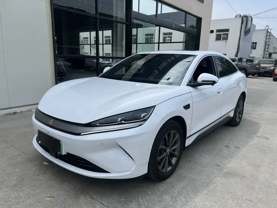 BYD Qin L EV 2026