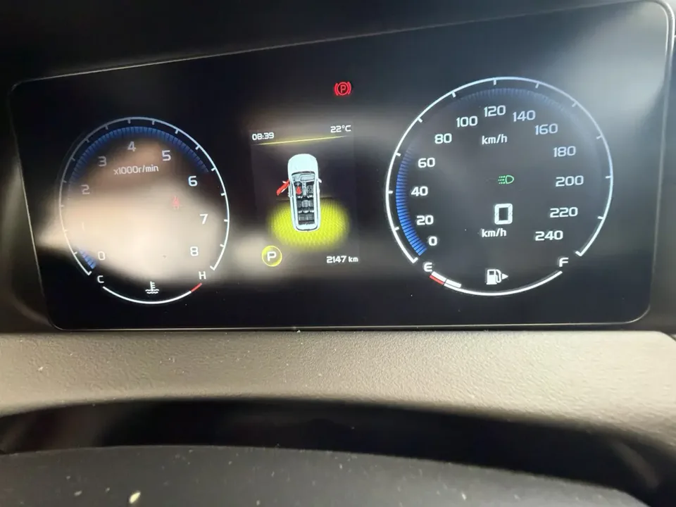 Geely Okavango 1.8TD DCT black gold limited edition 2022 — миниатюра 2