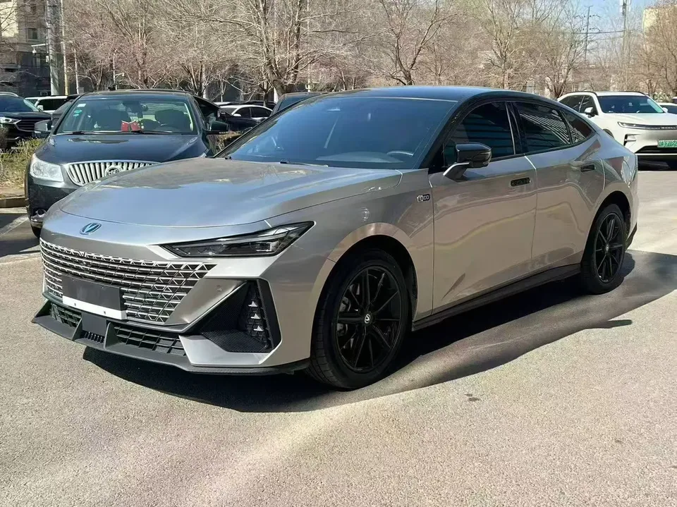 Changan UNI-V 2023