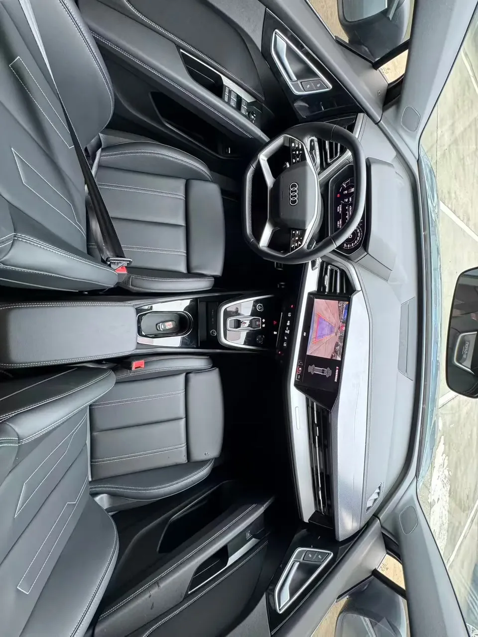 Audi Q4 e-tron Audi Q4 e-tron 2024 40 e-tron Creative Edition 2024 — миниатюра 3
