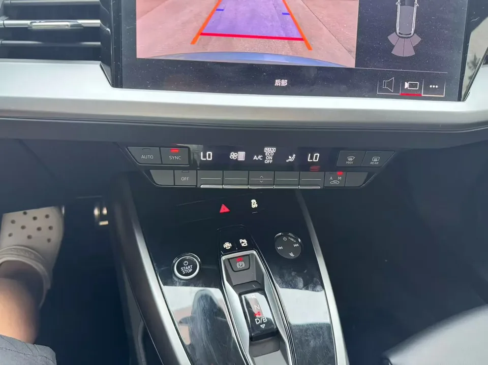 Audi Q4 e-tron Audi Q4 e-tron 2024 40 e-tron Creative Edition 2024 — миниатюра 4