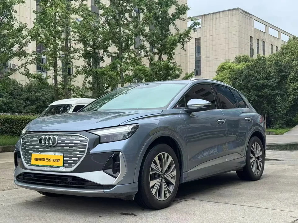 Audi Q4 e-tron 2024