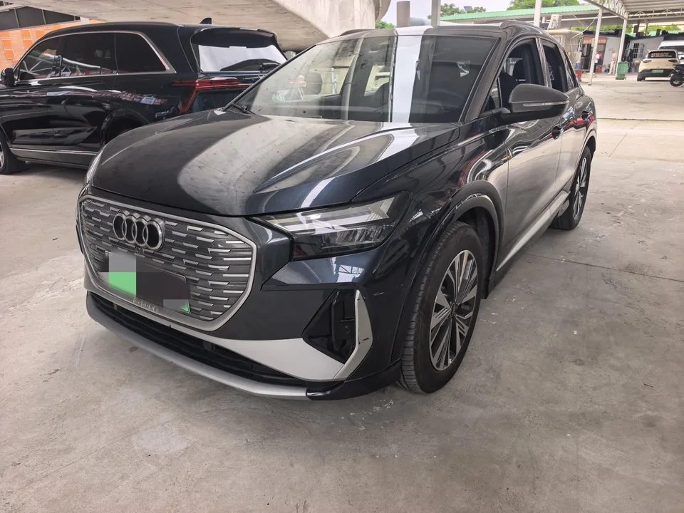 Audi Q4 e-tron 2025