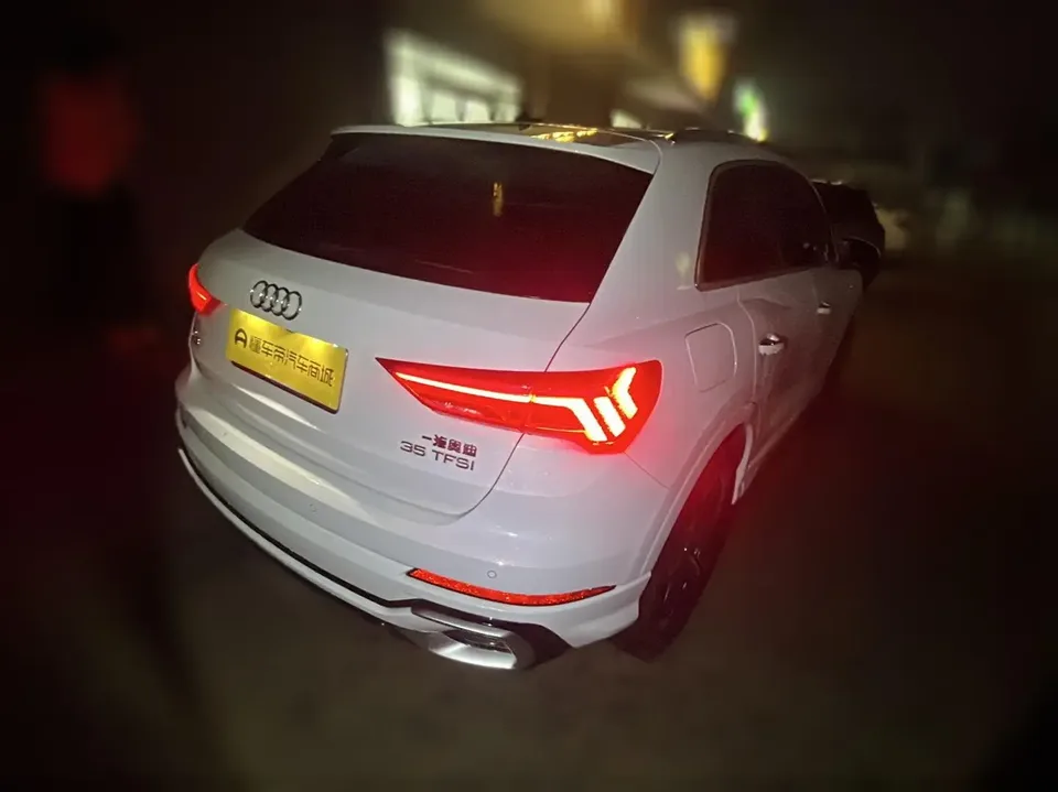 Audi Q3 Audi Q3 quattro 45th Anniversary Edition 35 TFSI Stylish and Dynamic 2025 — thumbnail 4