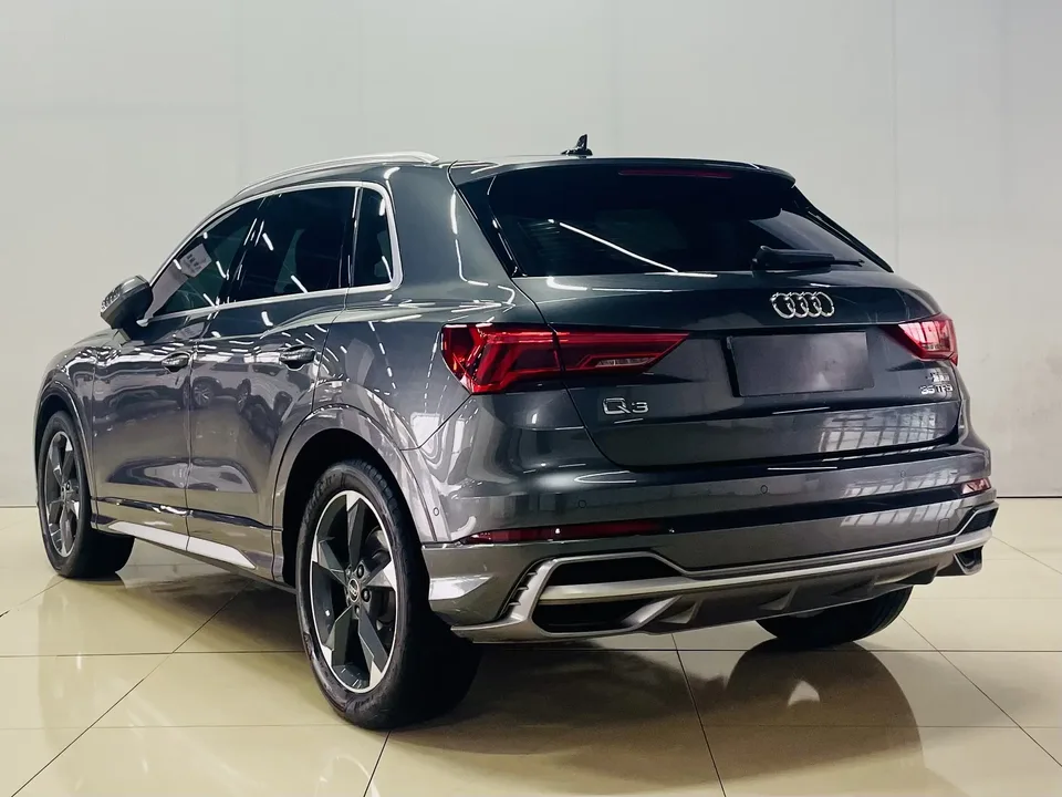 Audi Q3 35 TFSI Fashion Dynamic Edition (1.5T) 2023 — миниатюра 2