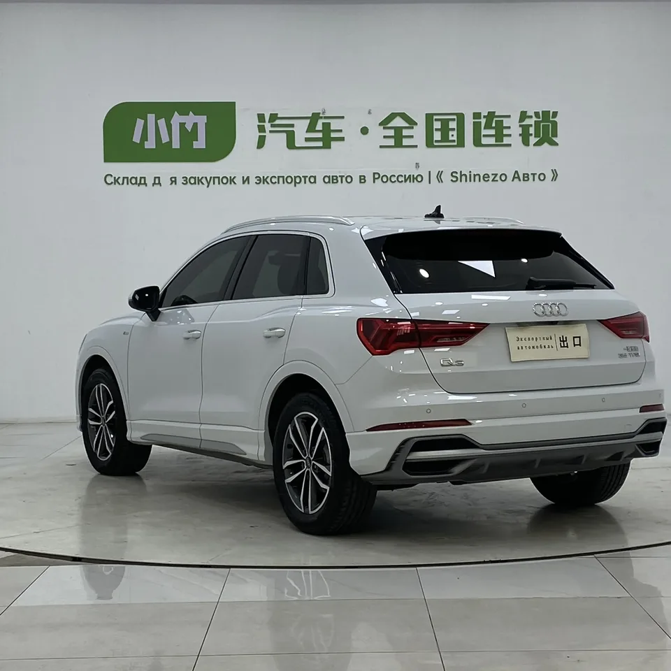 Audi Q3 Audi Q3 2022 35 TFSI aggressive and dynamic model 2022 — миниатюра 2