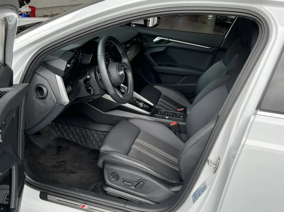 Audi A3 A3 facelift A3L Limousine 35 TFSI stylish and sporty 2023 — thumbnail 3