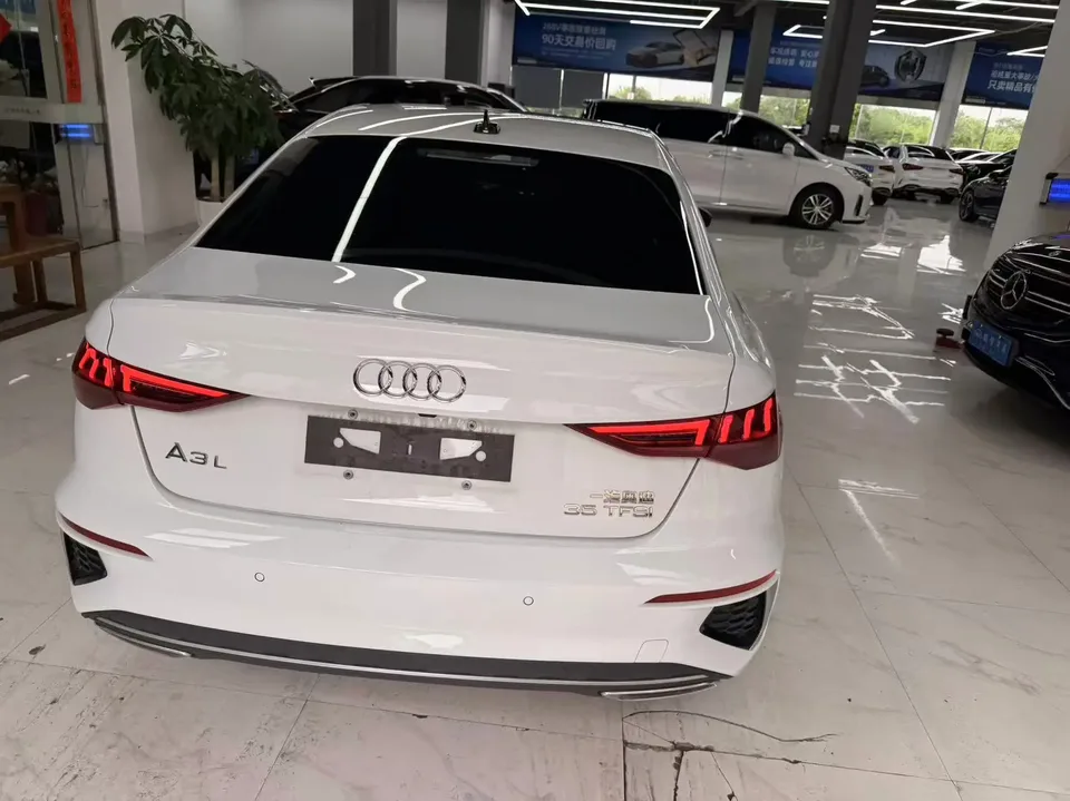 Audi A3 Audi A3 A3L Limousine 35 TFSI Stylish Sports 2022 — thumbnail 2