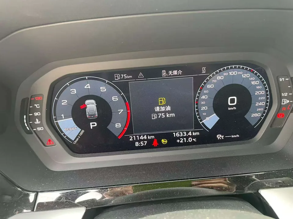 Audi A3 Sportback 35 TFSI stylish and sporty 2023 — миниатюра 3