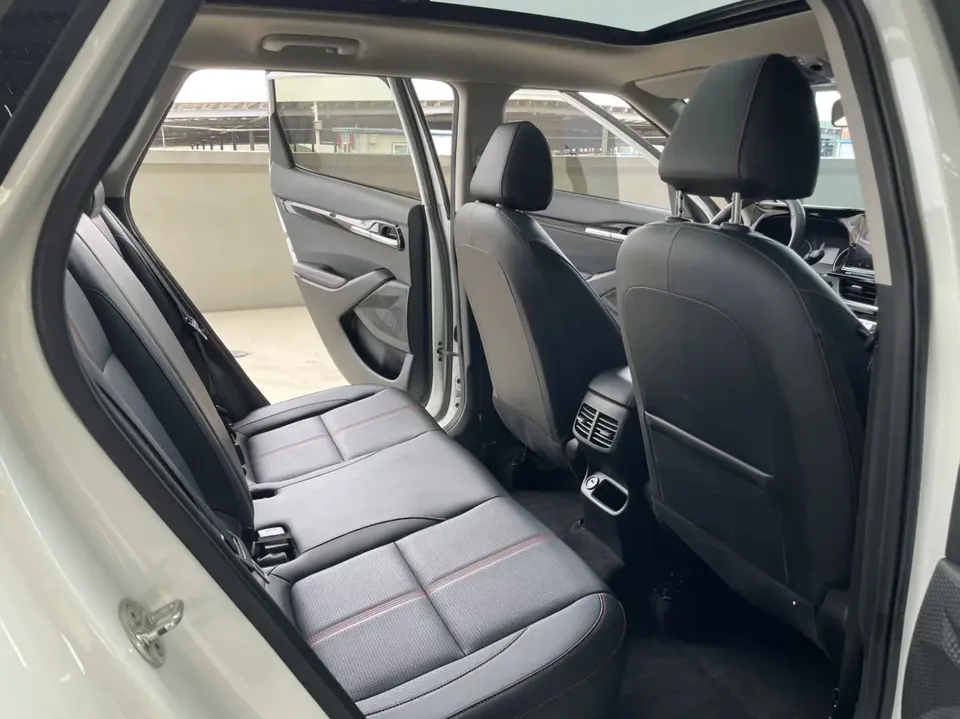 Kia Run proudly Run proudly AOPAO 1.5L CVT New Edition 2023 — thumbnail 5