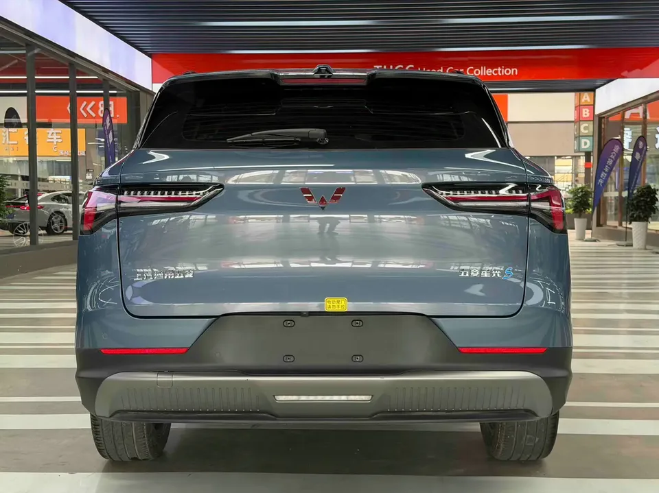 Wuling Starlight S PHEV 130km Flagship Model 2024 — миниатюра 2