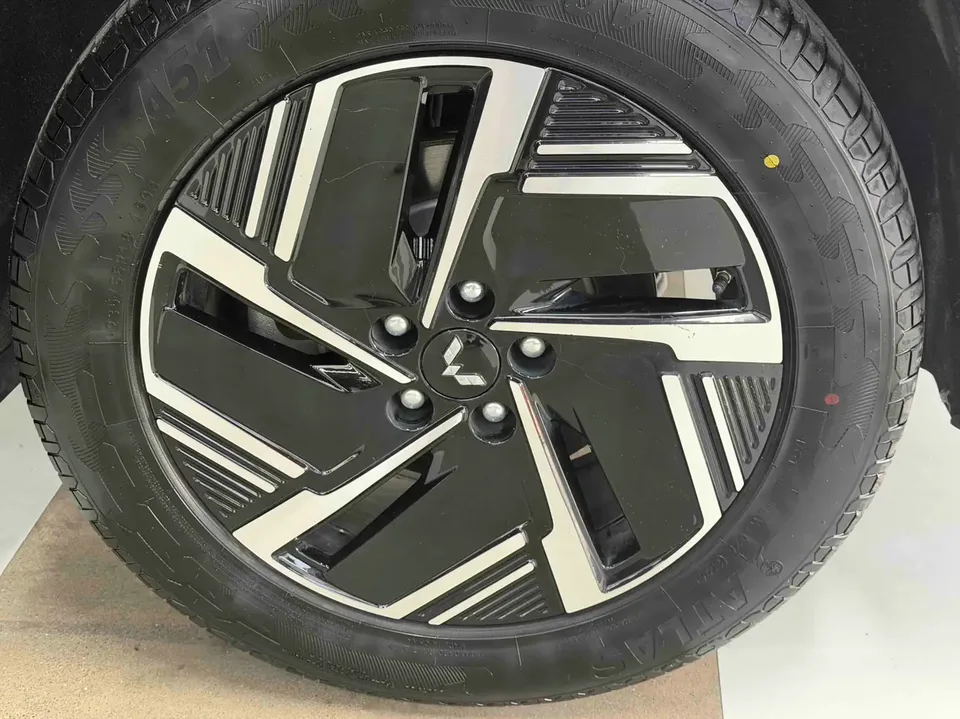 Wuling Starlight S PHEV 130km Flagship Model 2024 — миниатюра 5
