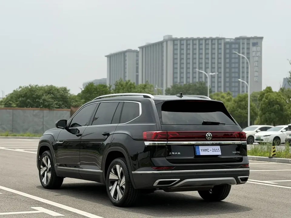 Volkswagen Teramont Touron 2023 330TSI two-wheel drive luxury version 2022 — миниатюра 2