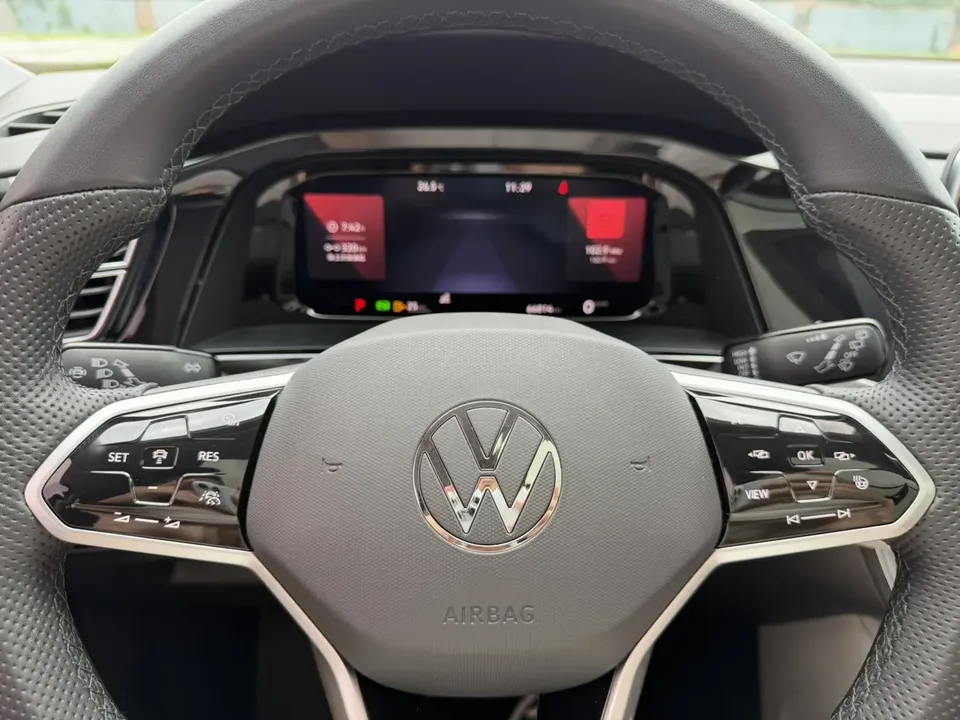 Volkswagen Teramont Touron 2023 330TSI two-wheel drive luxury version 2022 — миниатюра 5