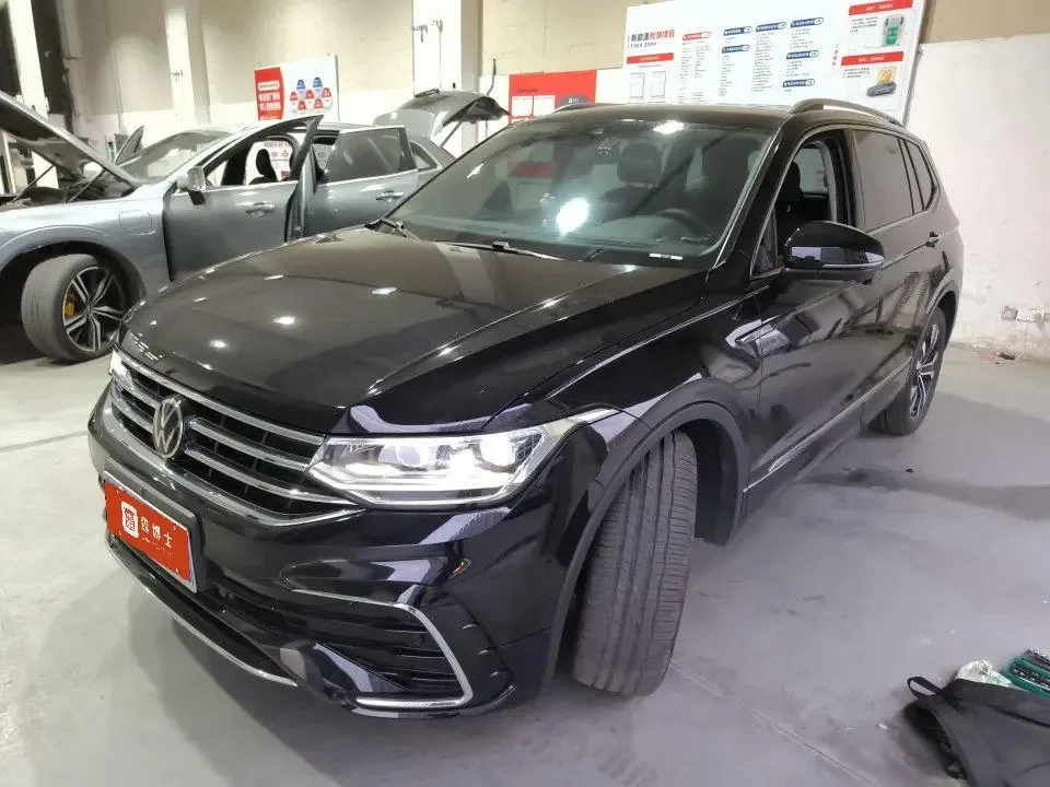 Volkswagen Tiguan L 2023