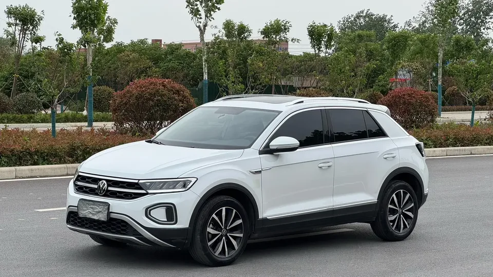 Volkswagen T-Roc 2023