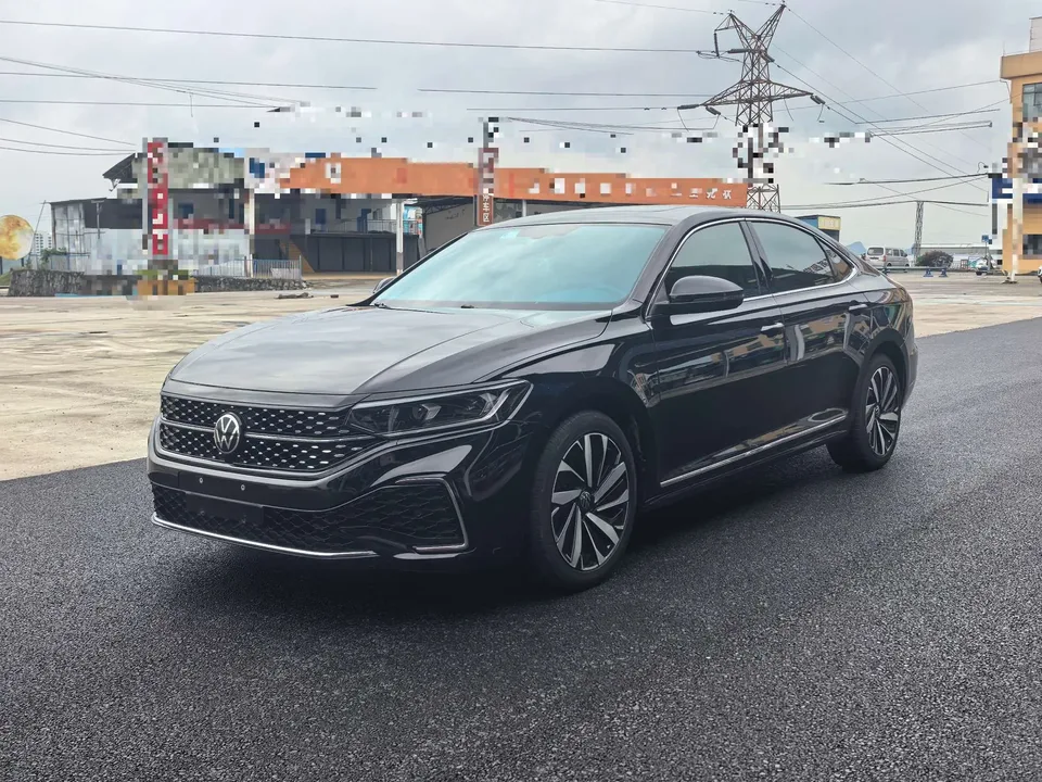 Volkswagen Passat 2022