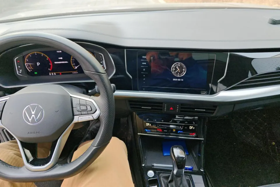 Volkswagen Passat Passat 2022 330TSI Premium Edition 2023 — миниатюра 3