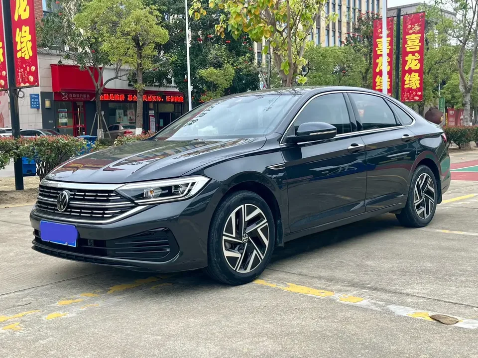 Volkswagen Sagitar 2024