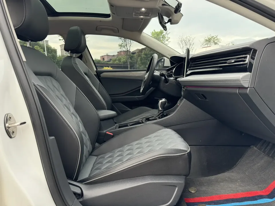 Volkswagen Sagitar 2023 Sagitar 300TSI DSG Beyond Edition 2024 — миниатюра 5