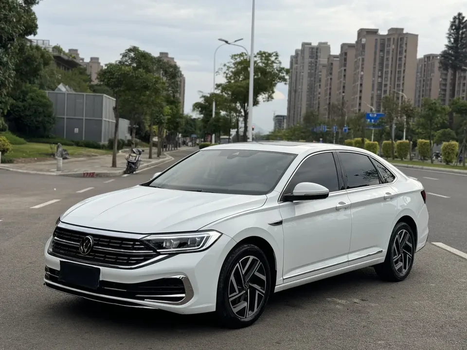 Volkswagen Sagitar 2024