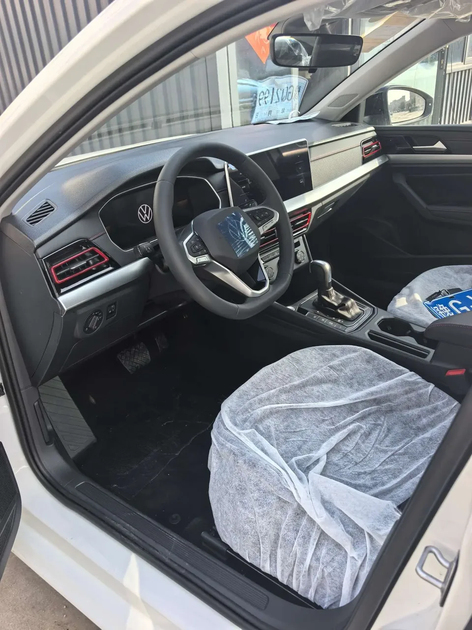 Volkswagen Lavida Lavida 2024 300TSI DSG Starry Sky Full Edition 2026 — миниатюра 4