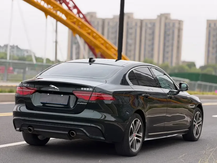 Jaguar XEL Jaguar XEL 2.0T 250PS R-DYNAMIC S Progressive Sports Edition 2023 — thumbnail 2