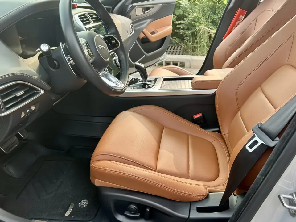 Jaguar XEL XEL Jaguar XEL 2024 2.0T 250PS R-DYNAMIC S aggressive sports version 2024 — thumbnail 4